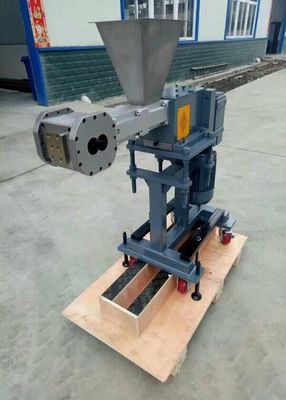 Good price مغذي برغي عمودي للمواد البلاستيكية ، مغذي برغي مرن لآلة الطارد الانترنت